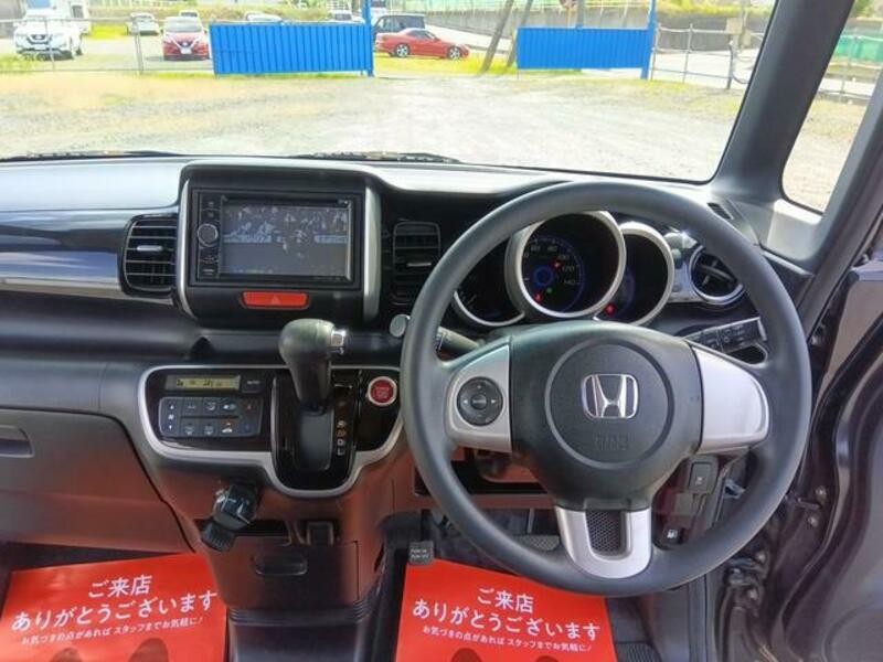 N BOX CUSTOM