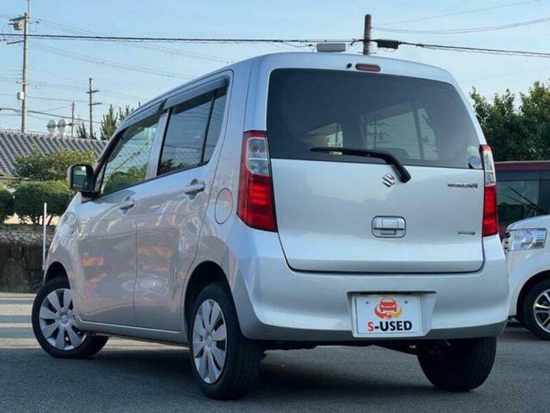 WAGON R