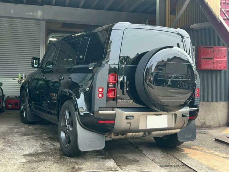 DEFENDER