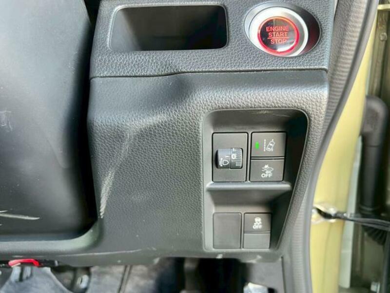 N-VAN