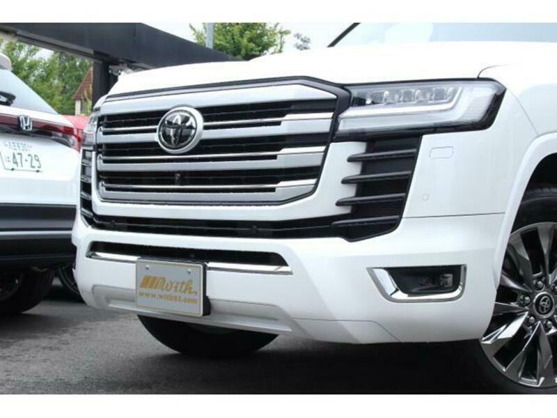 LAND CRUISER