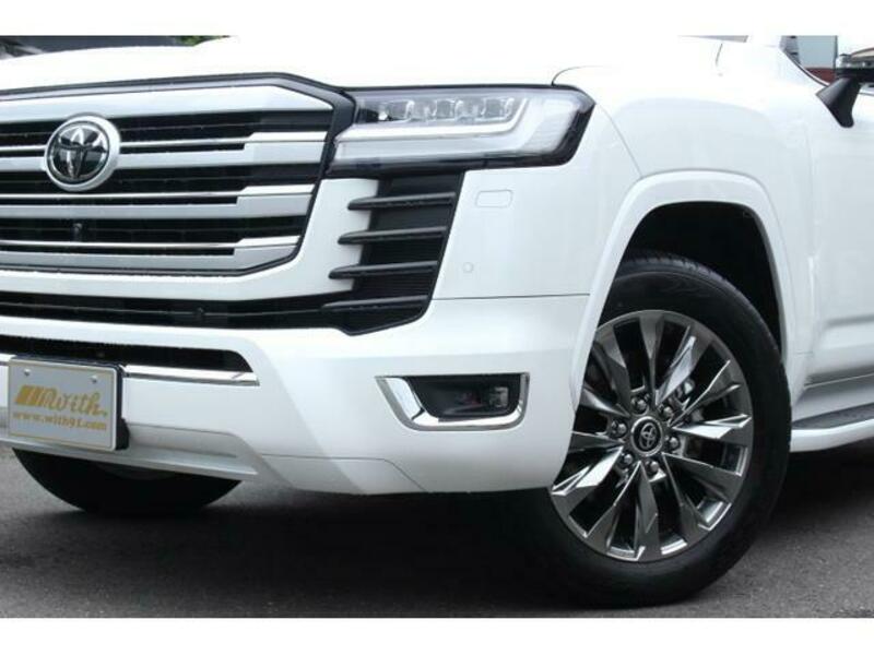 LAND CRUISER