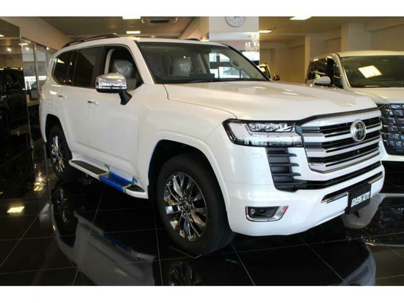 LAND CRUISER