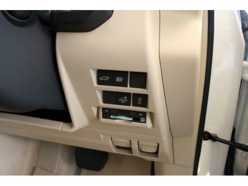 LAND CRUISER