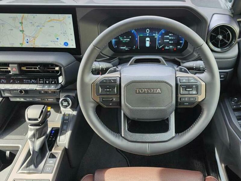 LAND CRUISER 250