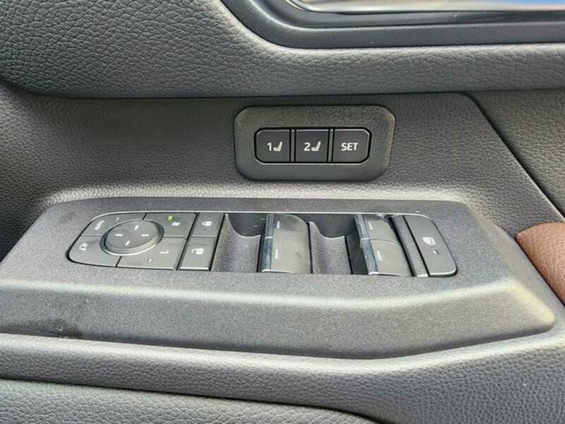 LAND CRUISER 250