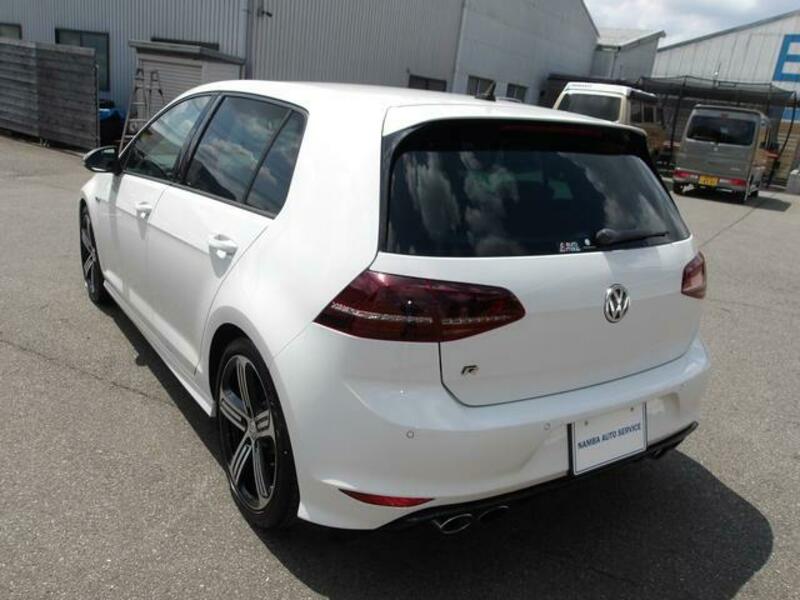 GOLF R