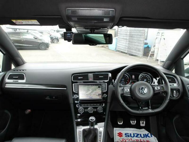 GOLF R