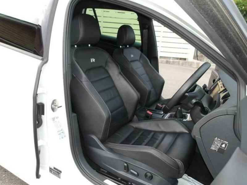 GOLF R