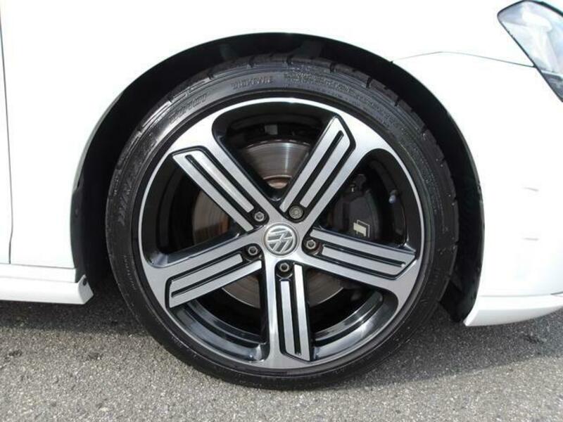 GOLF R