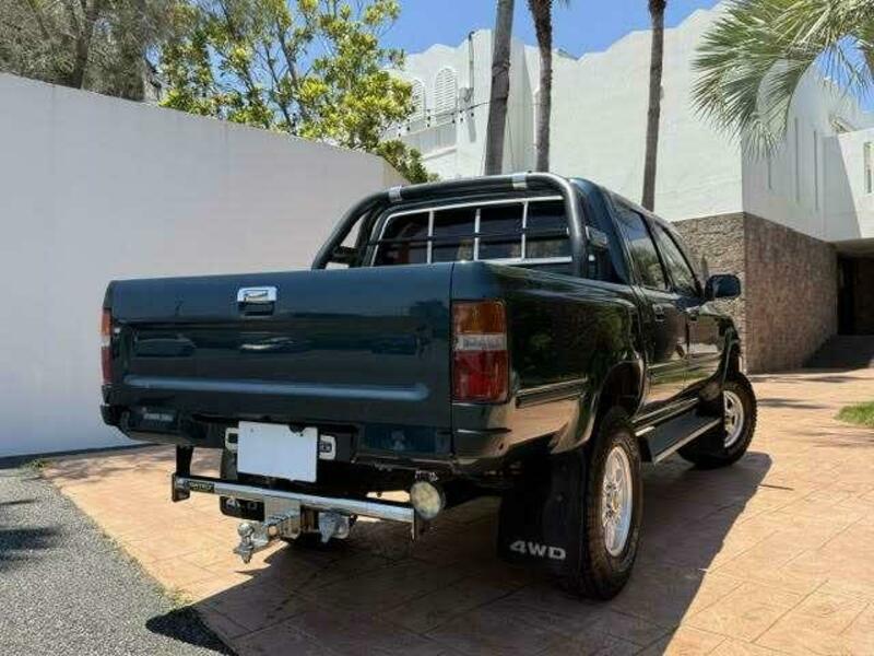 HILUX PICK UP
