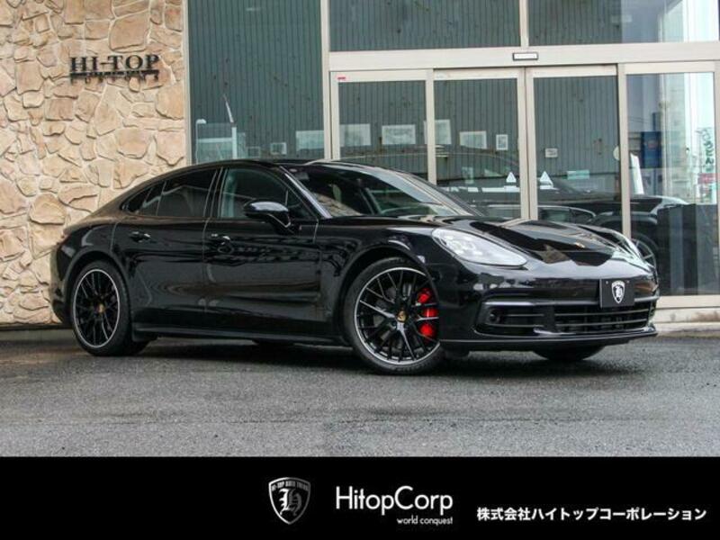 PORSCHE PANAMERA