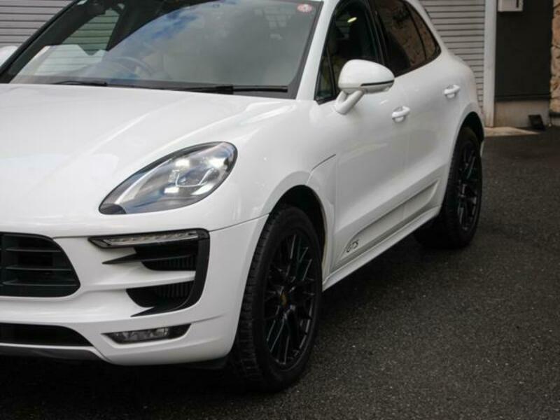 MACAN