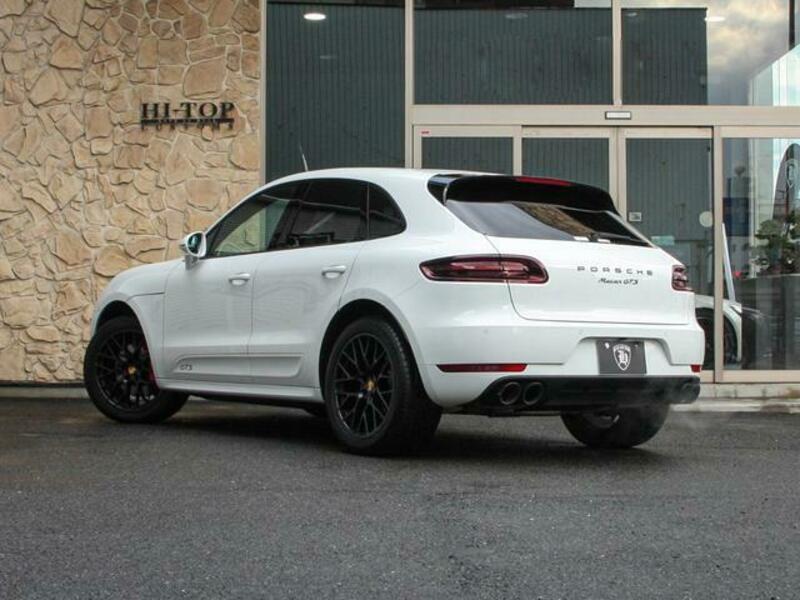 MACAN