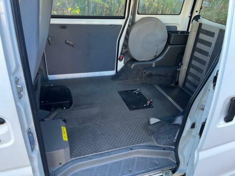 MINICAB VAN
