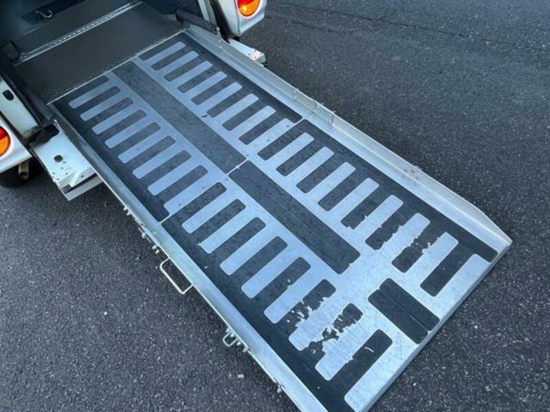MINICAB VAN