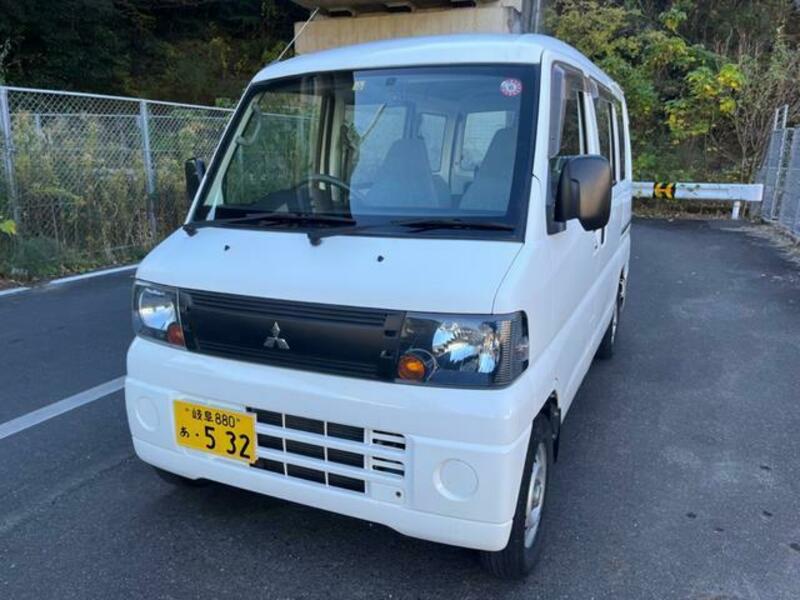 MINICAB VAN