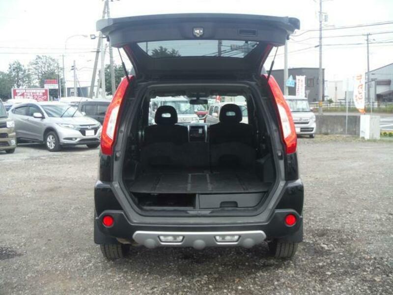 X-TRAIL