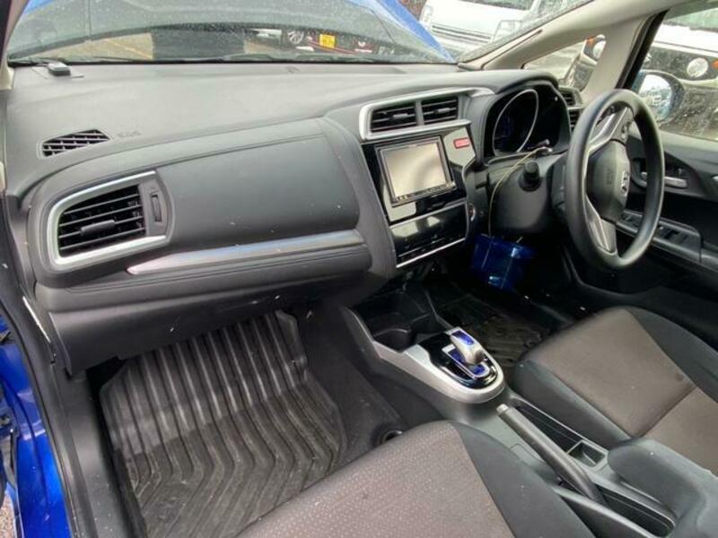 FIT HYBRID
