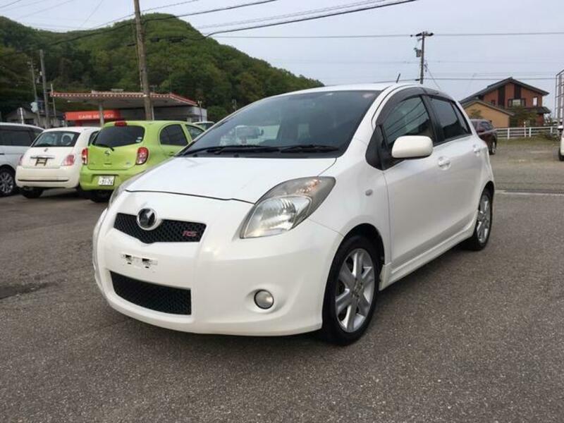 TOYOTA VITZ