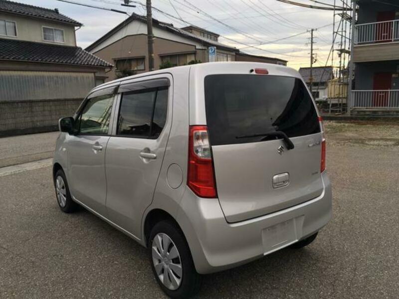 WAGON R