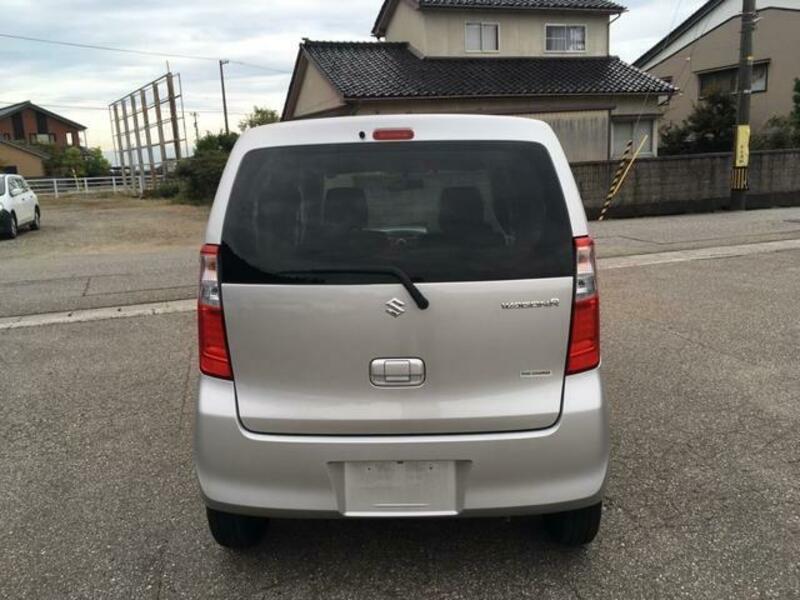 WAGON R