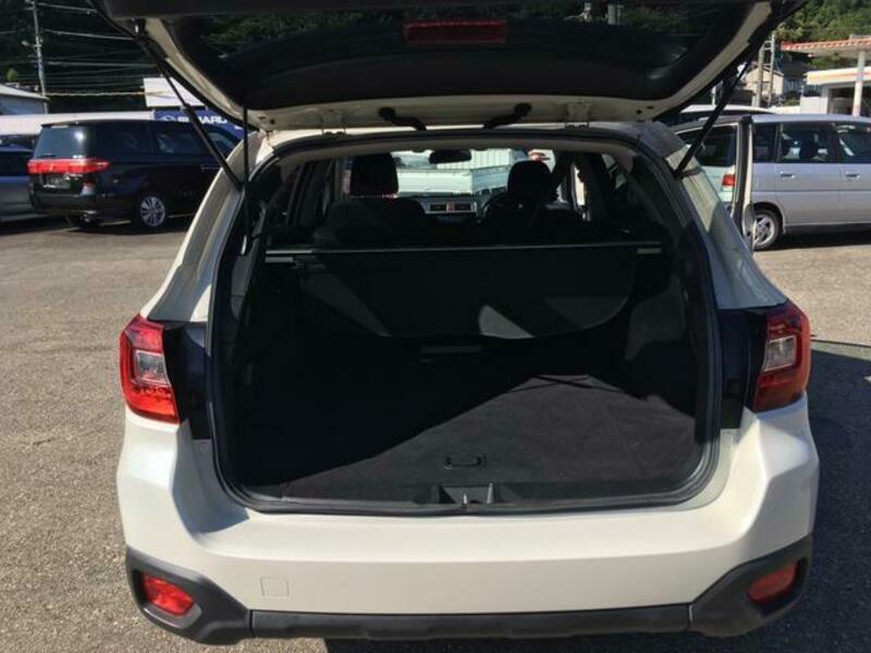LEGACY OUTBACK