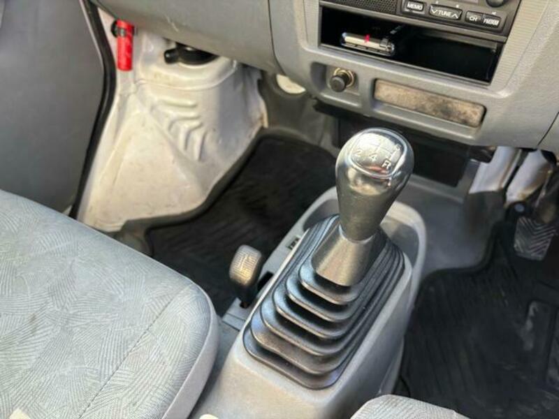 MINICAB TRUCK