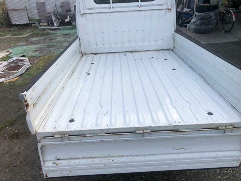 MINICAB TRUCK