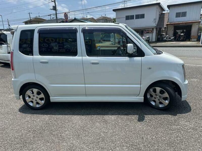WAGON R
