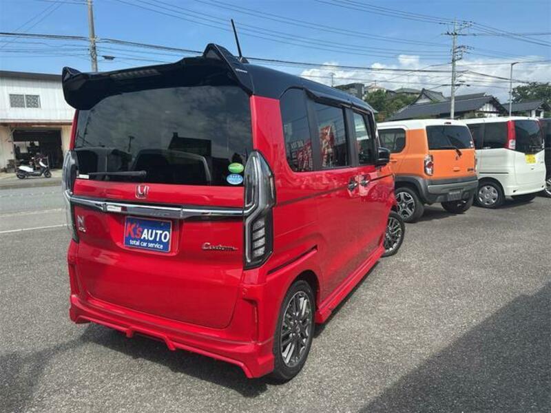 N BOX CUSTOM