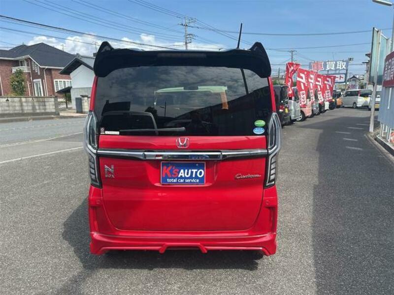 N BOX CUSTOM