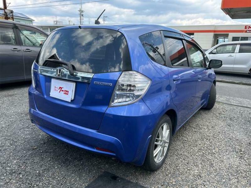 FIT HYBRID