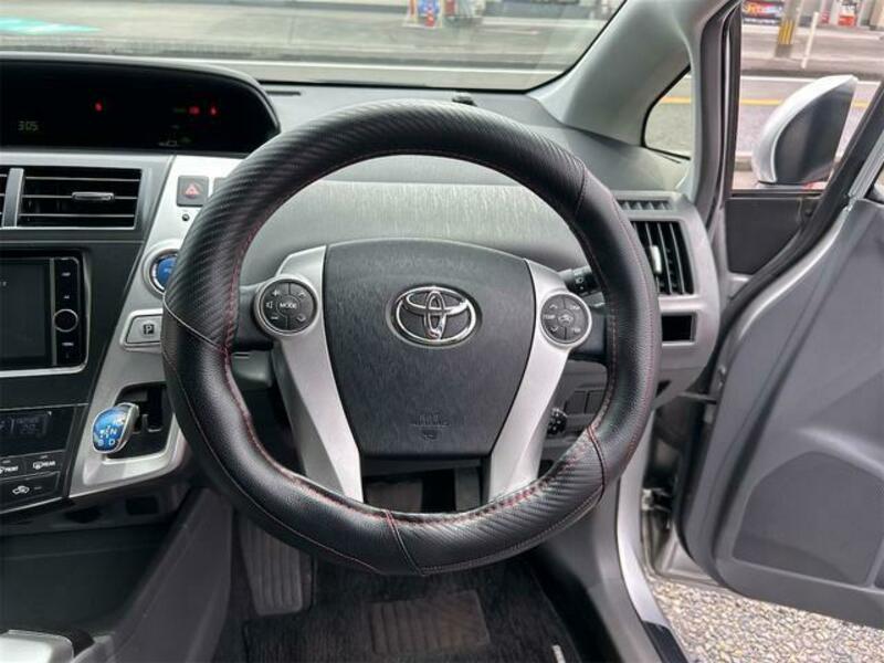 PRIUS ALPHA
