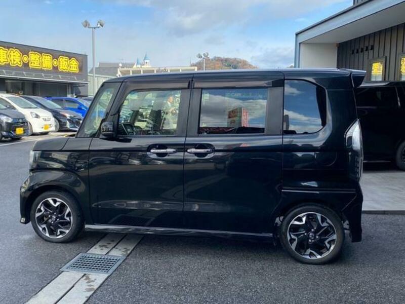 N BOX CUSTOM