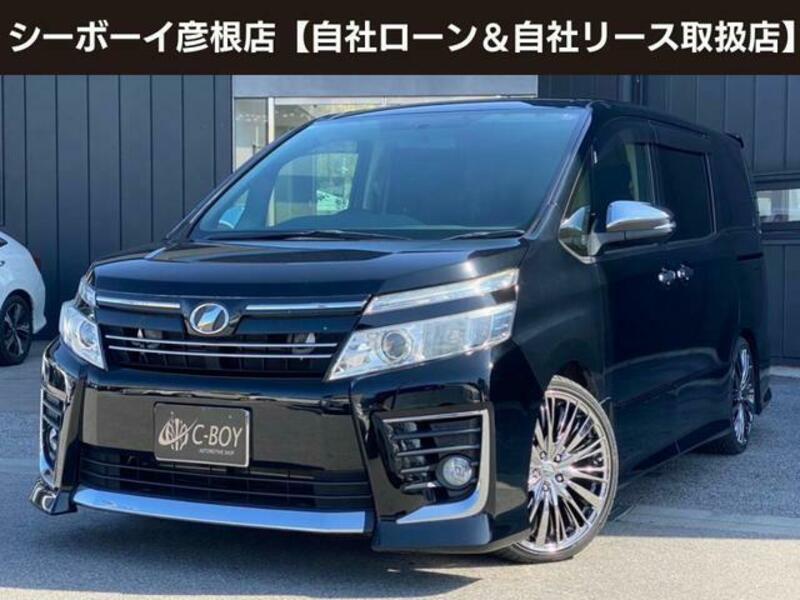 TOYOTA VOXY