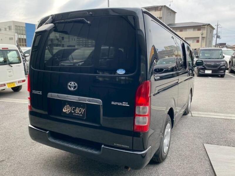 HIACE VAN