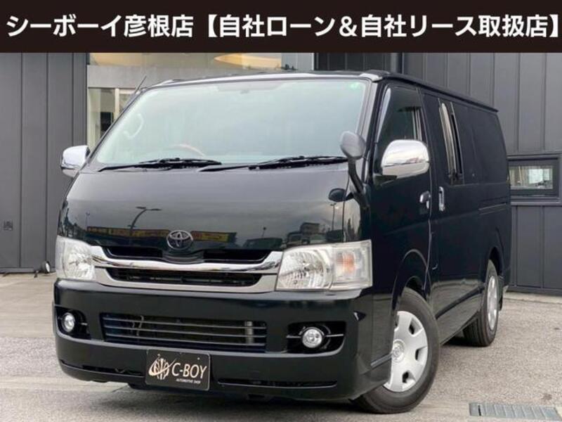 TOYOTA HIACE VAN