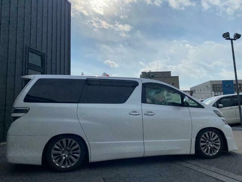 VELLFIRE