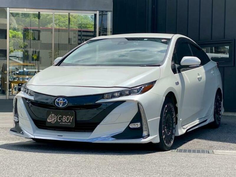 PRIUS PHV