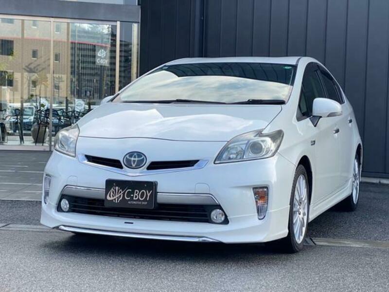 PRIUS PHV