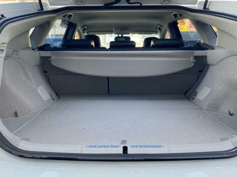 PRIUS PHV