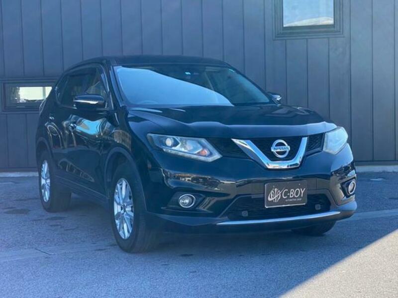 X-TRAIL