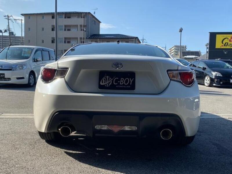 86