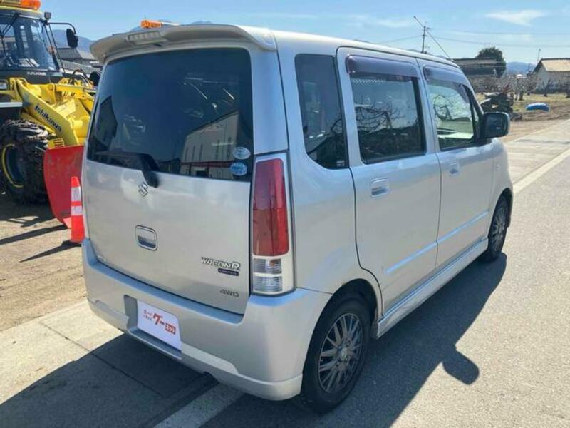WAGON R