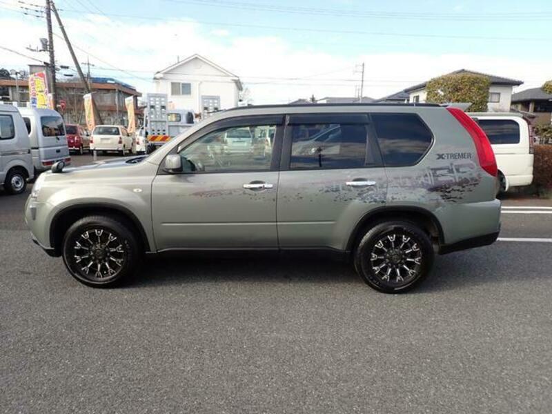 X-TRAIL