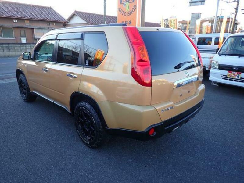 X-TRAIL