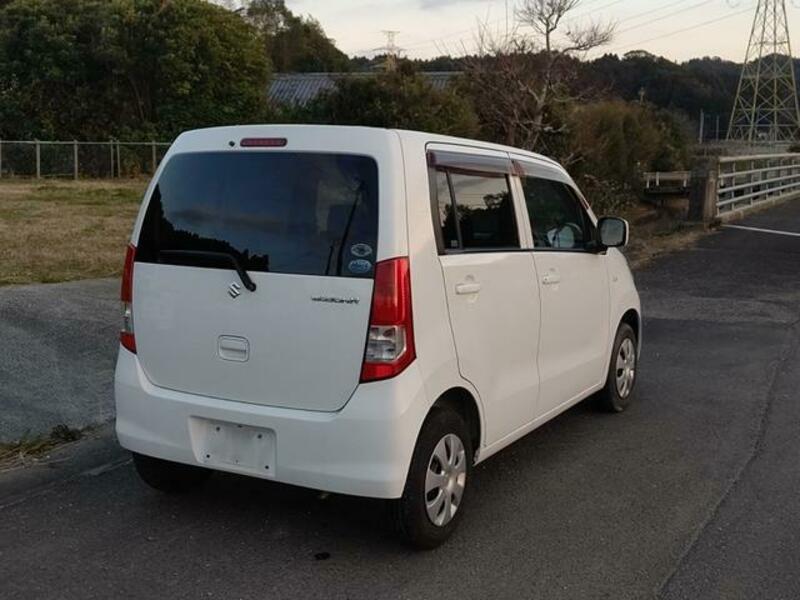 WAGON R