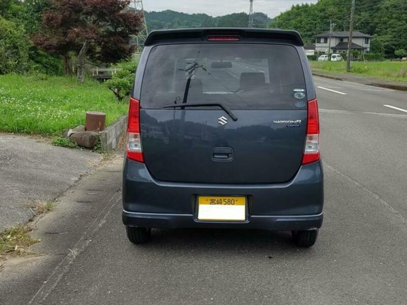 WAGON R