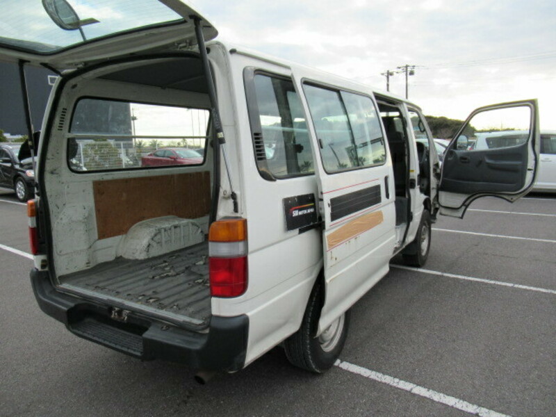 HIACE VAN-29